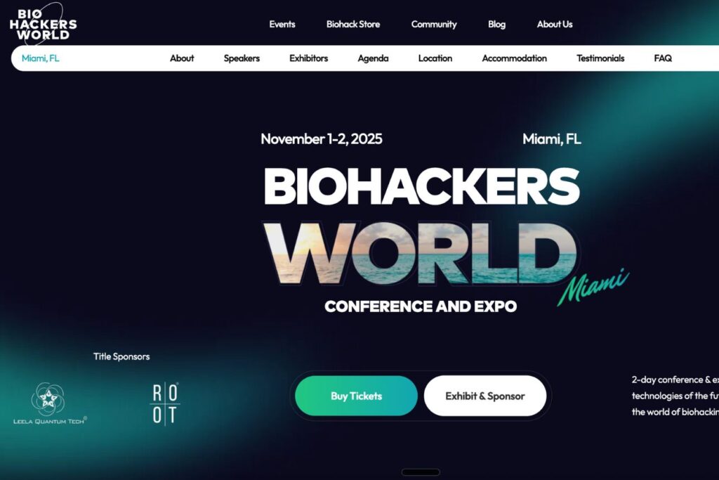 「BIOHACKERS WORLD Miami」のロゴが中央に表示され、海の景色が文字に映り込むイベント告知画面